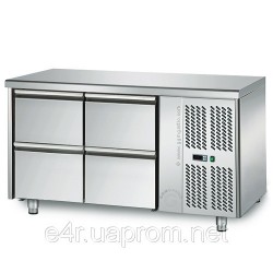 Холодильный стол 1,36 м x 0,7 м - с 4 ящиками 1/2